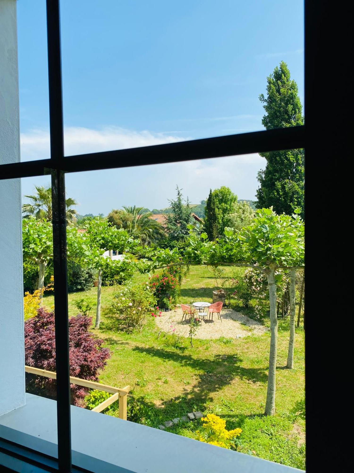 דירות La Bastide De Guiche Entre Ocean Et Montagnes מראה חיצוני תמונה